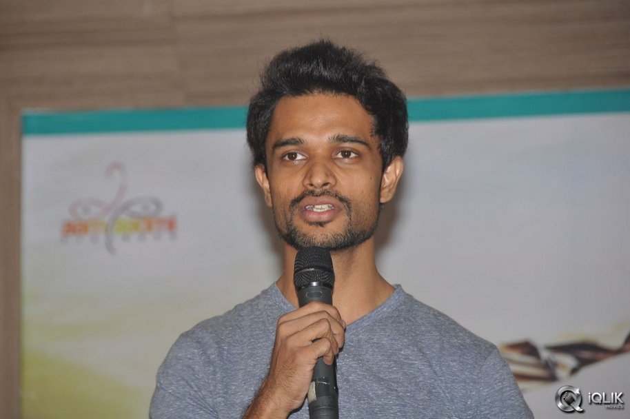 Undhile-Manchi-Kalam-Mundhu-Mundhuna-Movie-Press-Meet